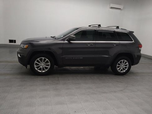 Used 2021 Jeep Grand Cherokee Laredo RWD image 2