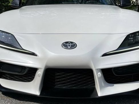 Used 2022 Toyota Supra RWD image 9