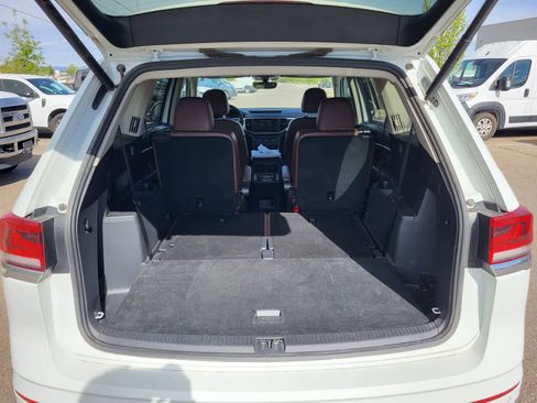 Used 2021 Volkswagen Atlas SE image 30