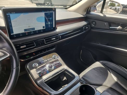 Used 2021 Lincoln Nautilus Reserve FWD image 19