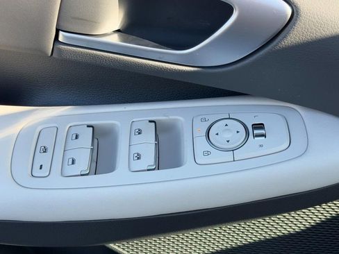 Used 2026 Hyundai Sonata SEL FWD image 18