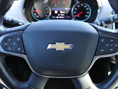 Used 2022 Chevrolet Traverse LT w/ LT Premium Package image 23