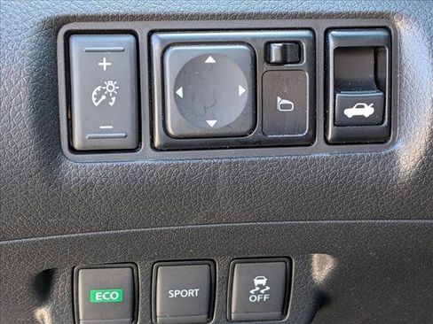 Used 2018 Nissan Sentra SV FWD image 14