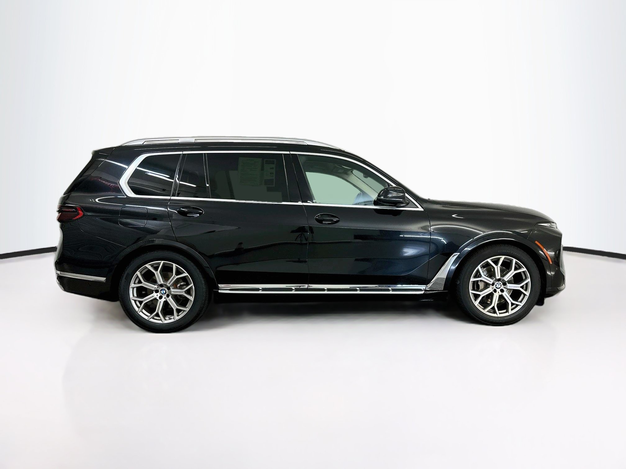 Used 2025 BMW X7 xDrive40i AWD/4WD image 10