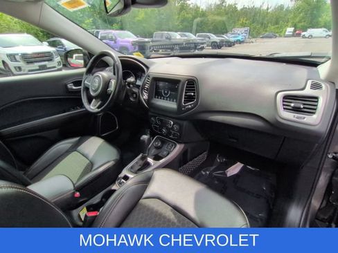 Used 2020 Jeep Compass Latitude AWD/4WD image 31