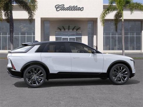 New 2026 Cadillac Lyriq Signature Sport image 5