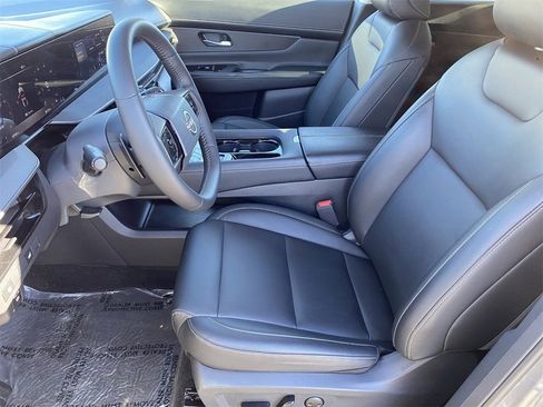 Certified 2025 Nissan Murano SV image 20