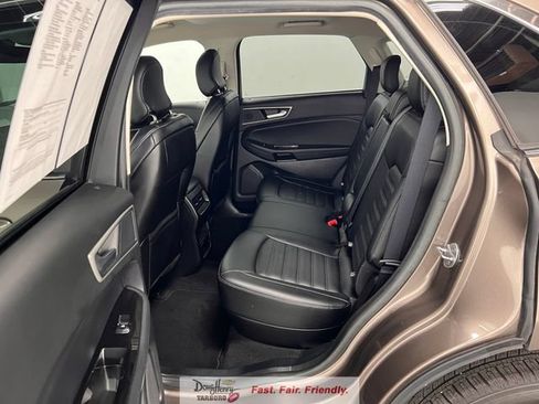 Used 2019 Ford Edge SEL w/ Equipment Group 201A FWD image 34