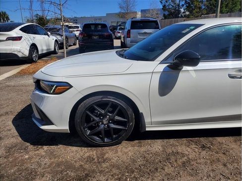 Used 2023 Honda Civic Sport image 16