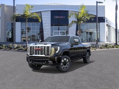 New 2026 GMC Sierra 2500 Denali w/ Denali Reserve Package image 8