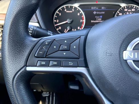 Used 2023 Nissan Altima 2.5 SV FWD image 24
