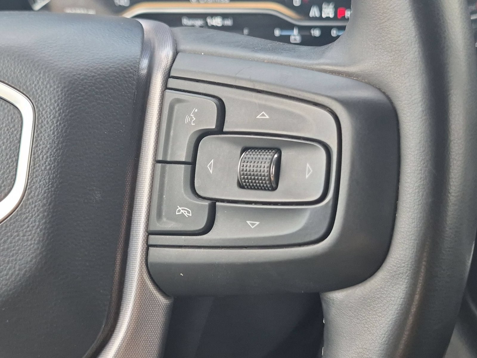 Used 2025 GMC Sierra 1500 SLT AWD/4WD image 14