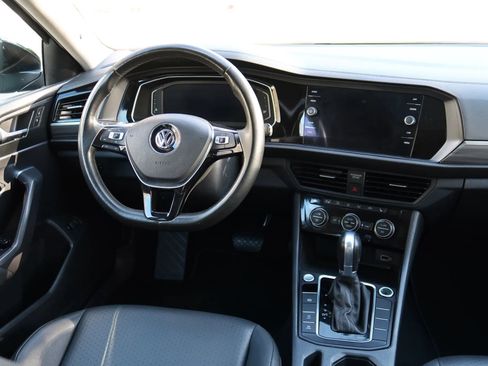 Used 2019 Volkswagen Jetta SEL FWD image 19