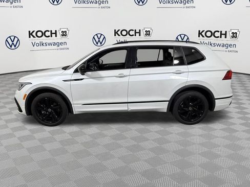 Used 2024 Volkswagen Tiguan SE R-Line AWD/4WD image 4