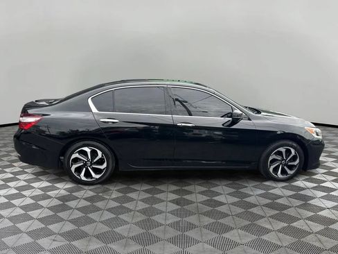 Used 2017 Honda Accord EX-L image 4