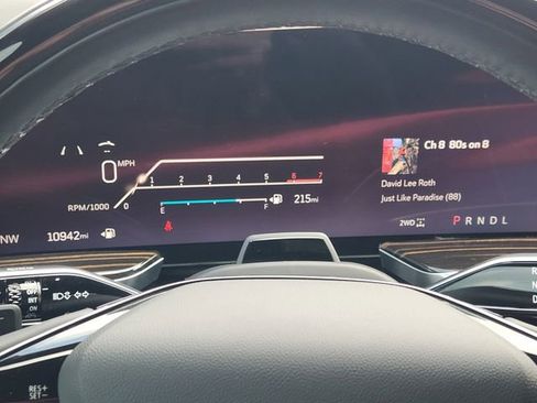 Used 2025 Cadillac Escalade ESV Premium Luxury w/ LPO, Floor Liner Package AWD/4WD image 7