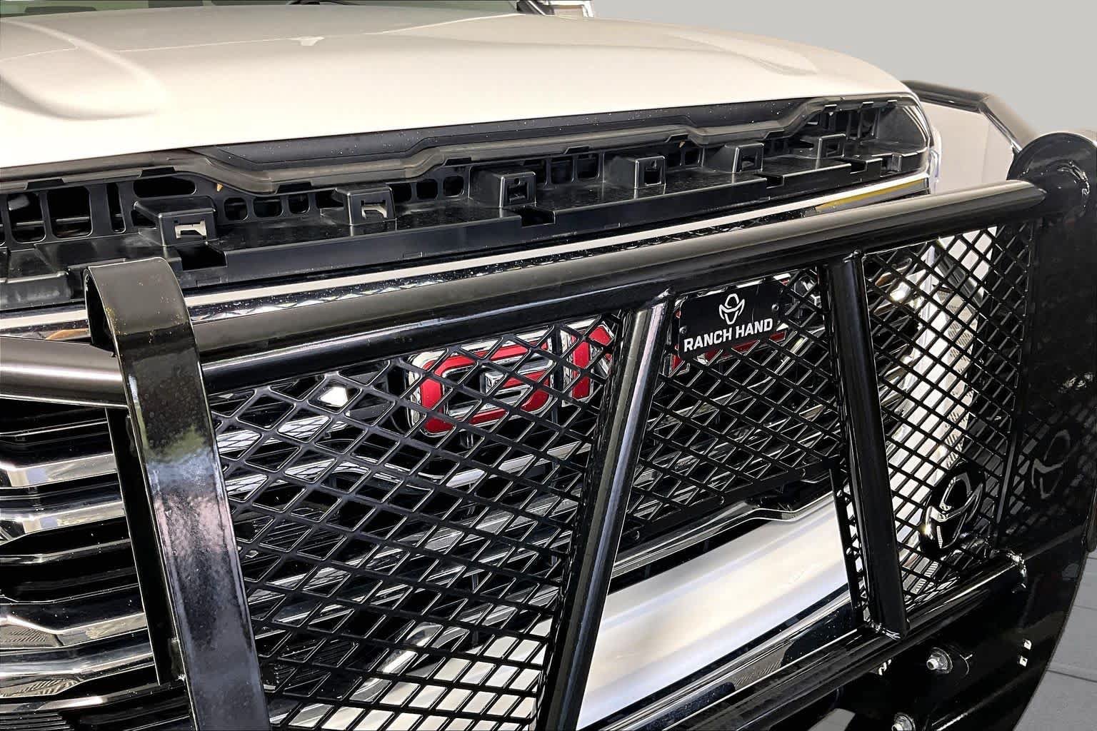 Used 2022 GMC Sierra 1500 SLT w/ SLT Convenience Package AWD/4WD image 15