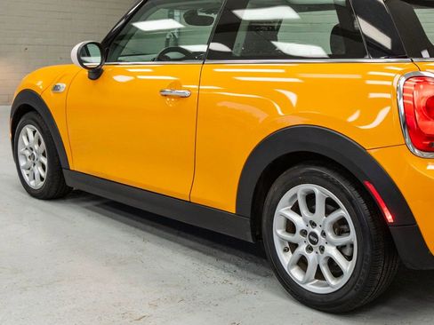 Used 2017 MINI Cooper S image 39