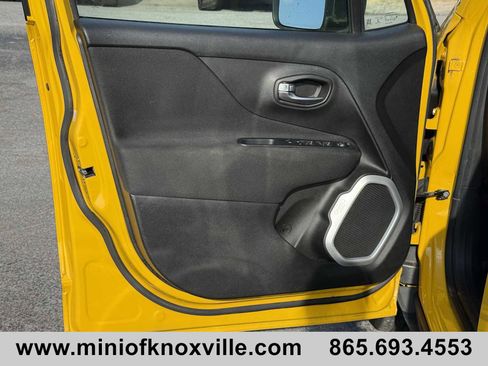 Used 2018 Jeep Renegade Sport w/ Power & Air Group image 11