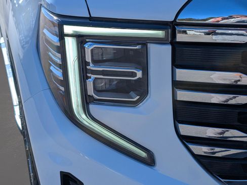 New 2026 GMC Sierra 1500 SLT w/ SLT Premium Plus Package image 4