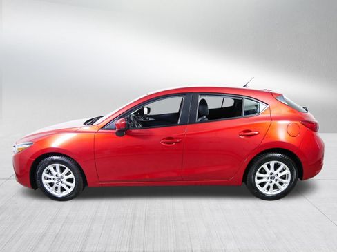 Used 2018 MAZDA MAZDA3 Sport image 4