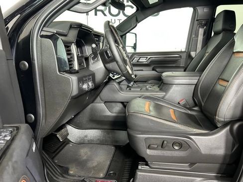 Used 2024 GMC Sierra 3500 AT4 w/ AT4 Preferred Package AWD/4WD image 28
