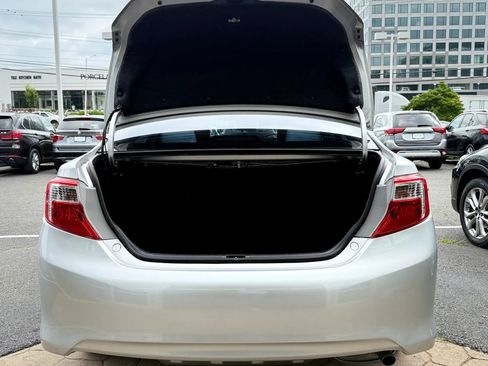 Used 2014 Toyota Camry LE FWD image 37