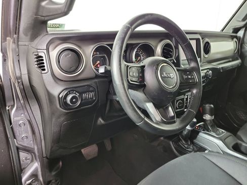 Used 2018 Jeep Wrangler Unlimited Sport S AWD/4WD image 22