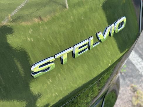 Used 2023 Alfa Romeo Stelvio Veloce AWD/4WD image 16