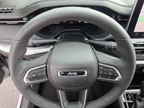 Used 2023 Jeep Compass High Altitude image 21