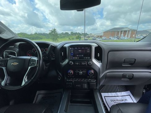 Used 2022 Chevrolet Silverado 1500 LTZ AWD/4WD image 10