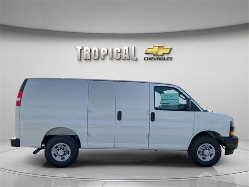 New 2025 Chevrolet Express 2500 w/ Driver Convenience Package image 7