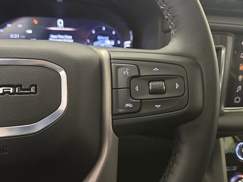 Certified 2024 GMC Yukon Denali image 17