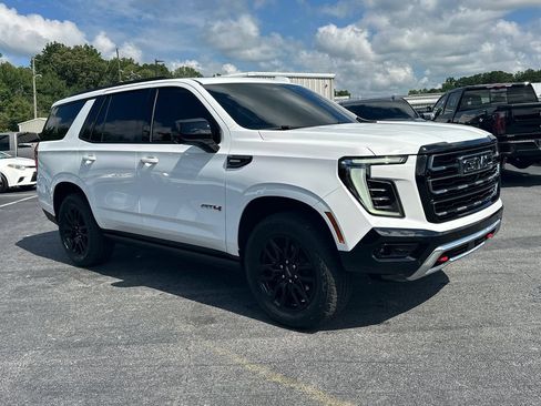 Used 2026 GMC Yukon AT4 w/ AT4 Premium Plus Package AWD/4WD image 4