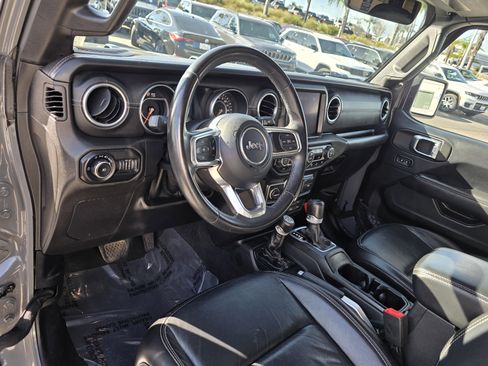 Used 2018 Jeep Wrangler Moab w/ Quick Order Package 24M Moab image 10