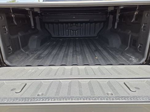 Used 2025 Chevrolet Colorado LT AWD/4WD image 10