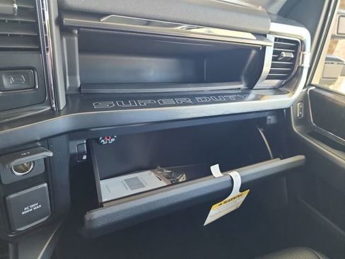 New 2025 Ford F250 Lariat w/ Lariat Ultimate Package image 29