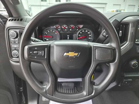 Used 2019 Chevrolet Silverado 1500 Custom w/ Custom Value Package image 9