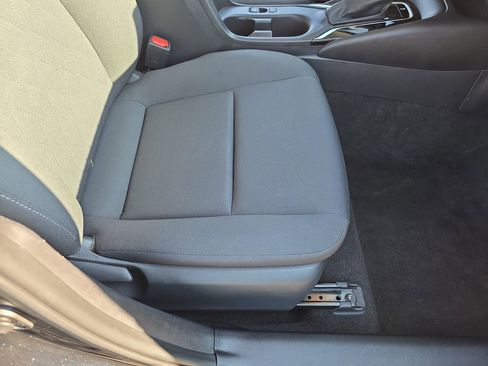 Used 2023 Toyota Corolla LE image 13