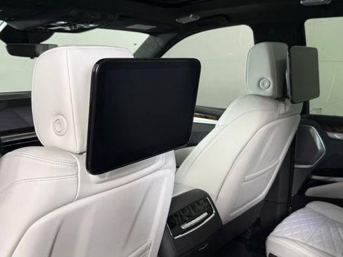 New 2026 Cadillac Escalade Platinum Sport w/ LPO, ONYX Package AWD/4WD image 27
