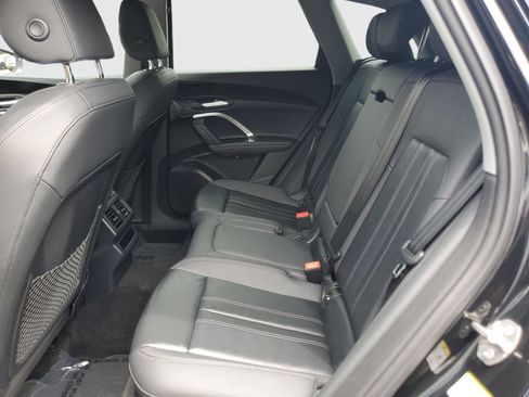 Used 2025 Audi Q5 Premium w/ Convenience Package AWD/4WD image 15