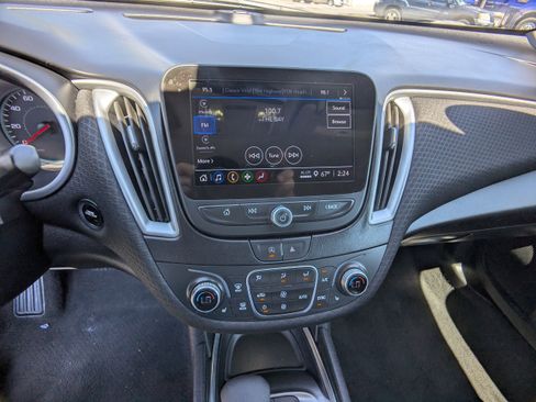 Used 2024 Chevrolet Malibu LT FWD image 20