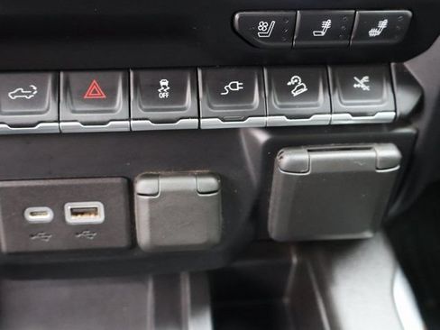 Certified 2022 GMC Sierra 3500 Denali AWD/4WD image 36