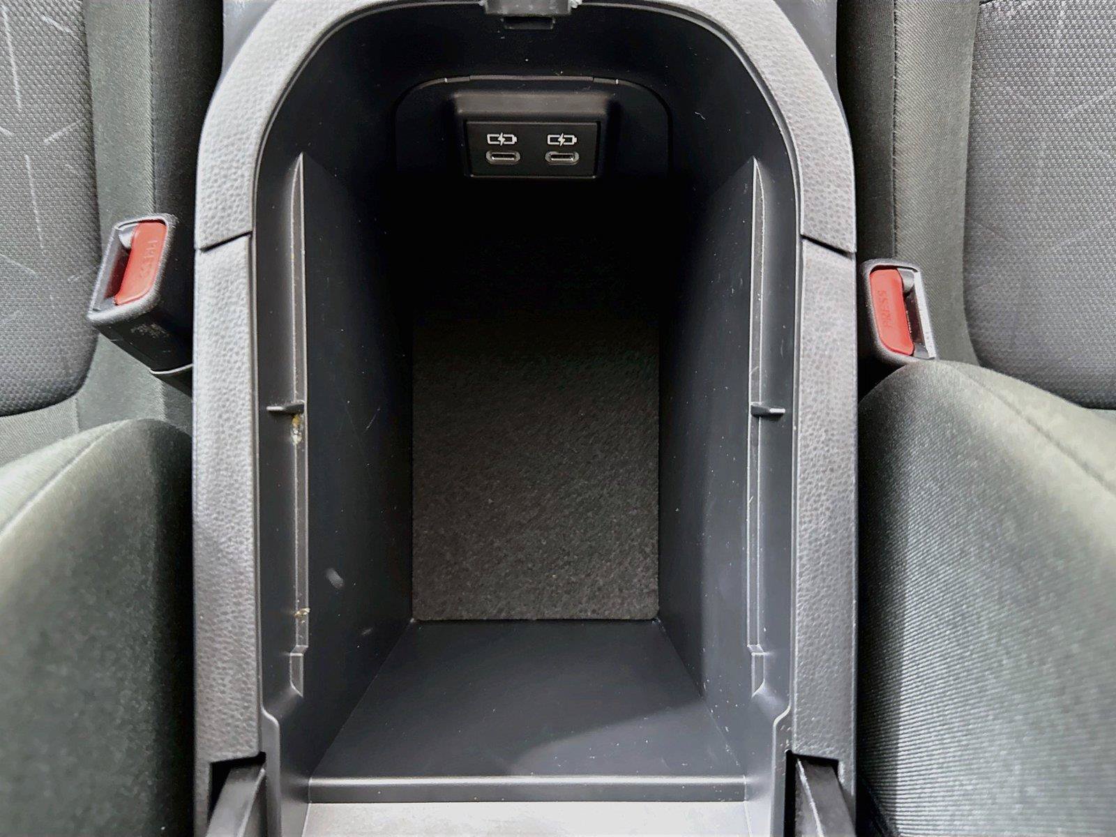 Certified 2025 Toyota RAV4 XLE AWD/4WD image 31