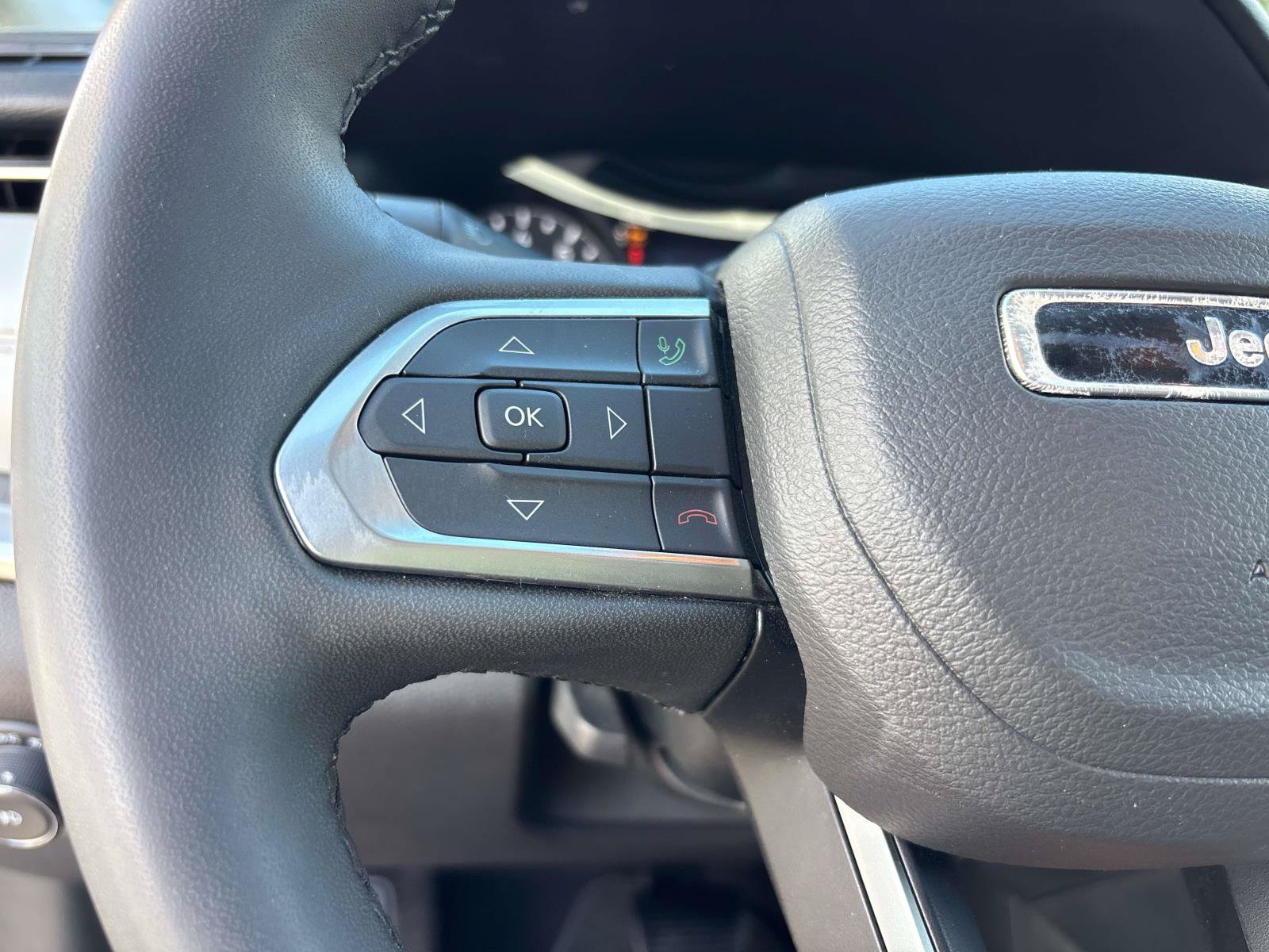 Certified 2025 Jeep Compass Limited AWD/4WD image 18