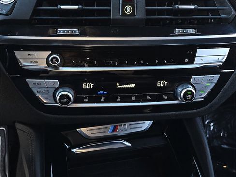 Used 2021 BMW X4 M40i w/ Premium Package image 31