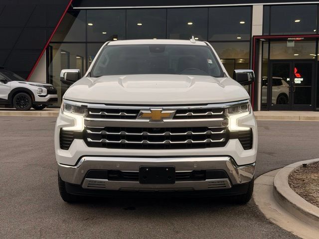 Used 2022 Chevrolet Silverado 1500 LTZ AWD/4WD image 7