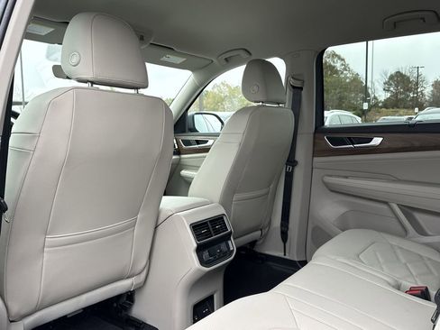 New 2026 Volkswagen Atlas SE FWD image 22