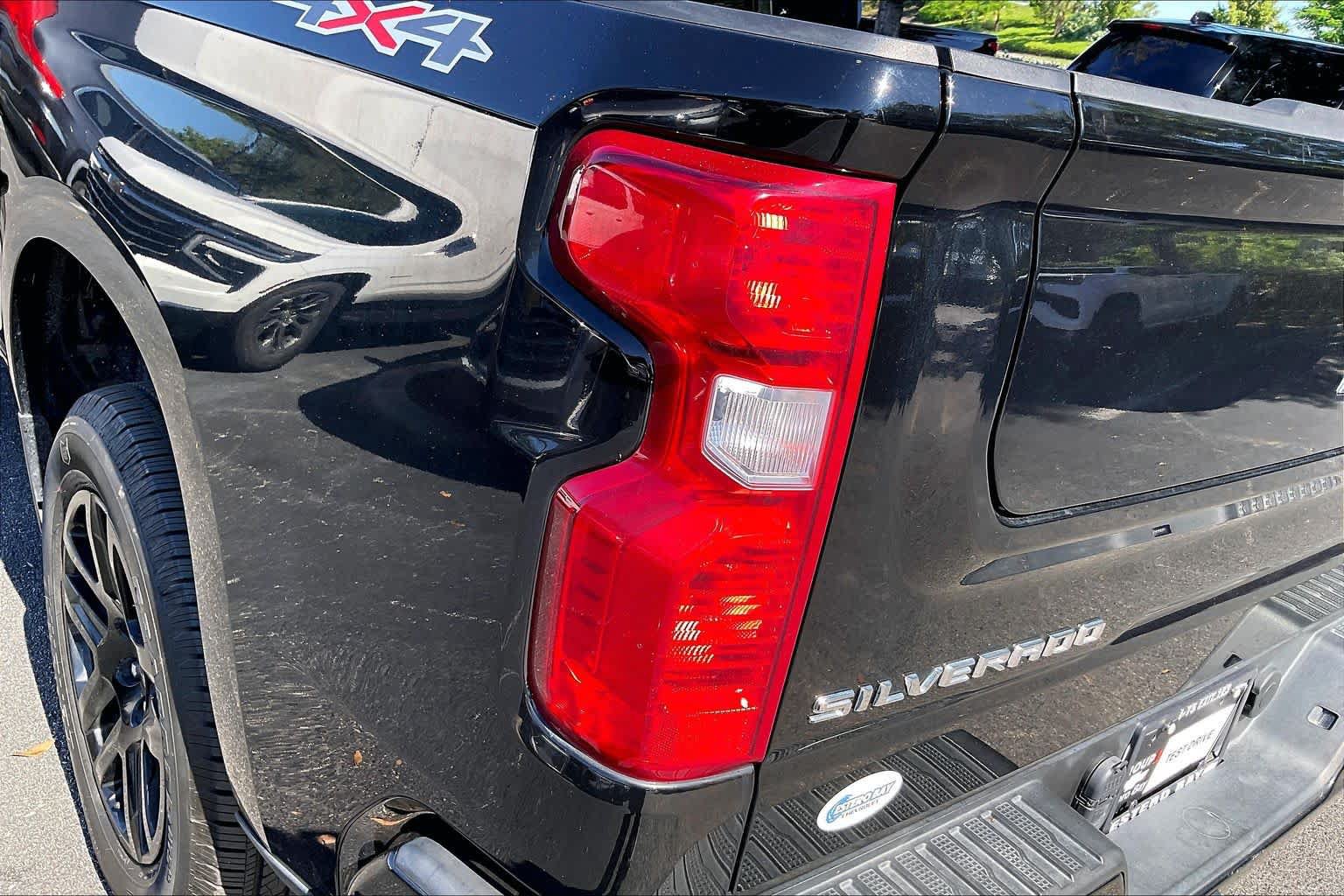 Used 2024 Chevrolet Silverado 1500 Custom AWD/4WD image 28