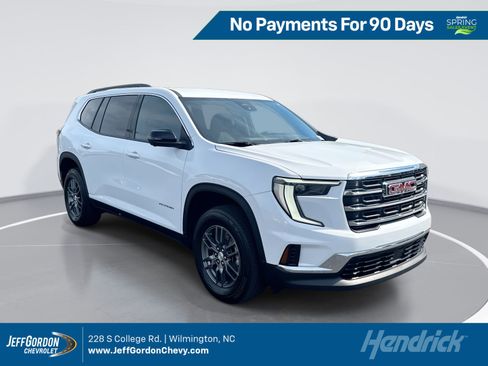 Used 2025 GMC Acadia Elevation image 1